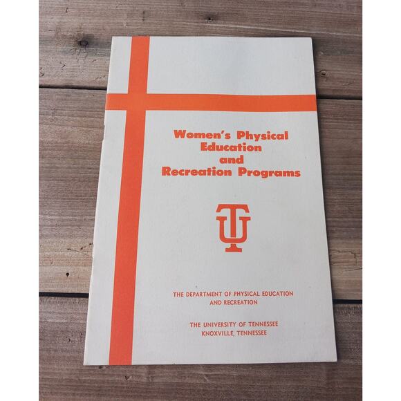 Womens Physical Education Recreation Program Brochure University of Tennessee - Picture 1 of 6